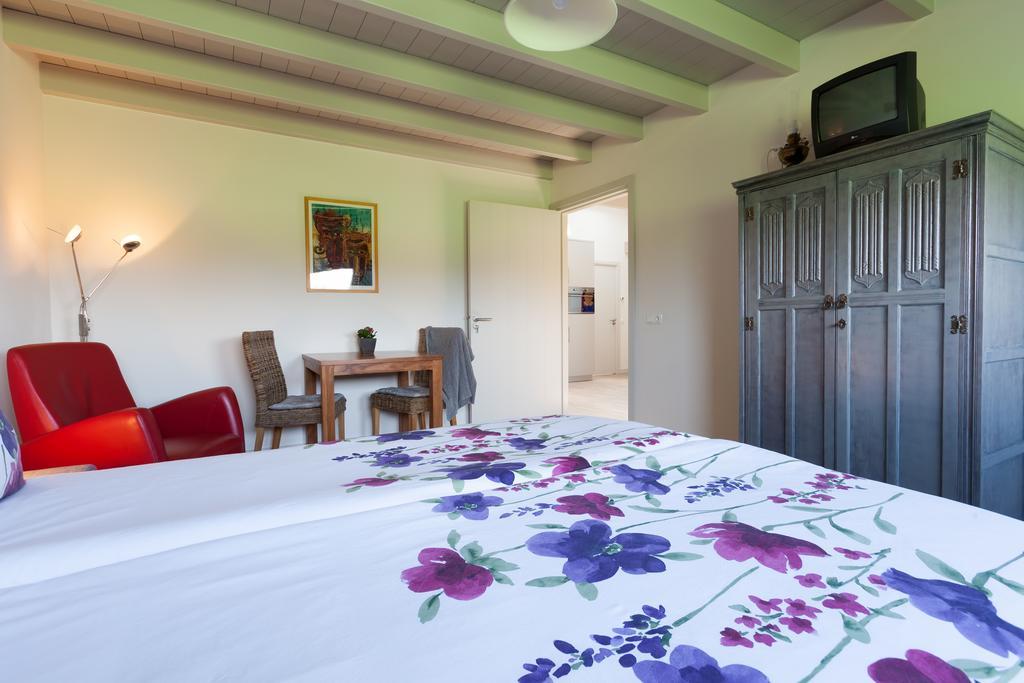 B&B Den Achterhof Uden Ruang foto