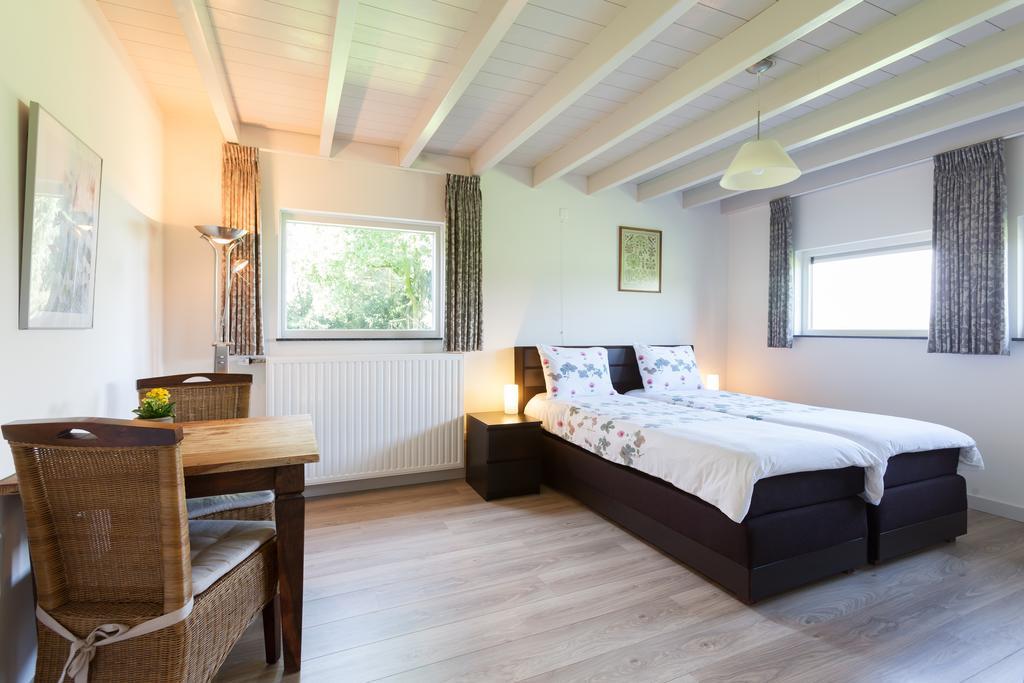 B&B Den Achterhof Uden Ruang foto